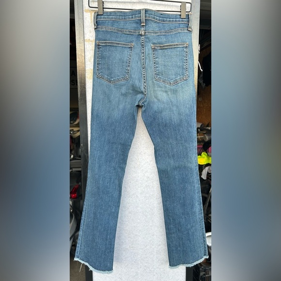 Veronica Beard Dark Blue Denim Jeans CARLY
11* KICK FLARE - Picture 10 of 13